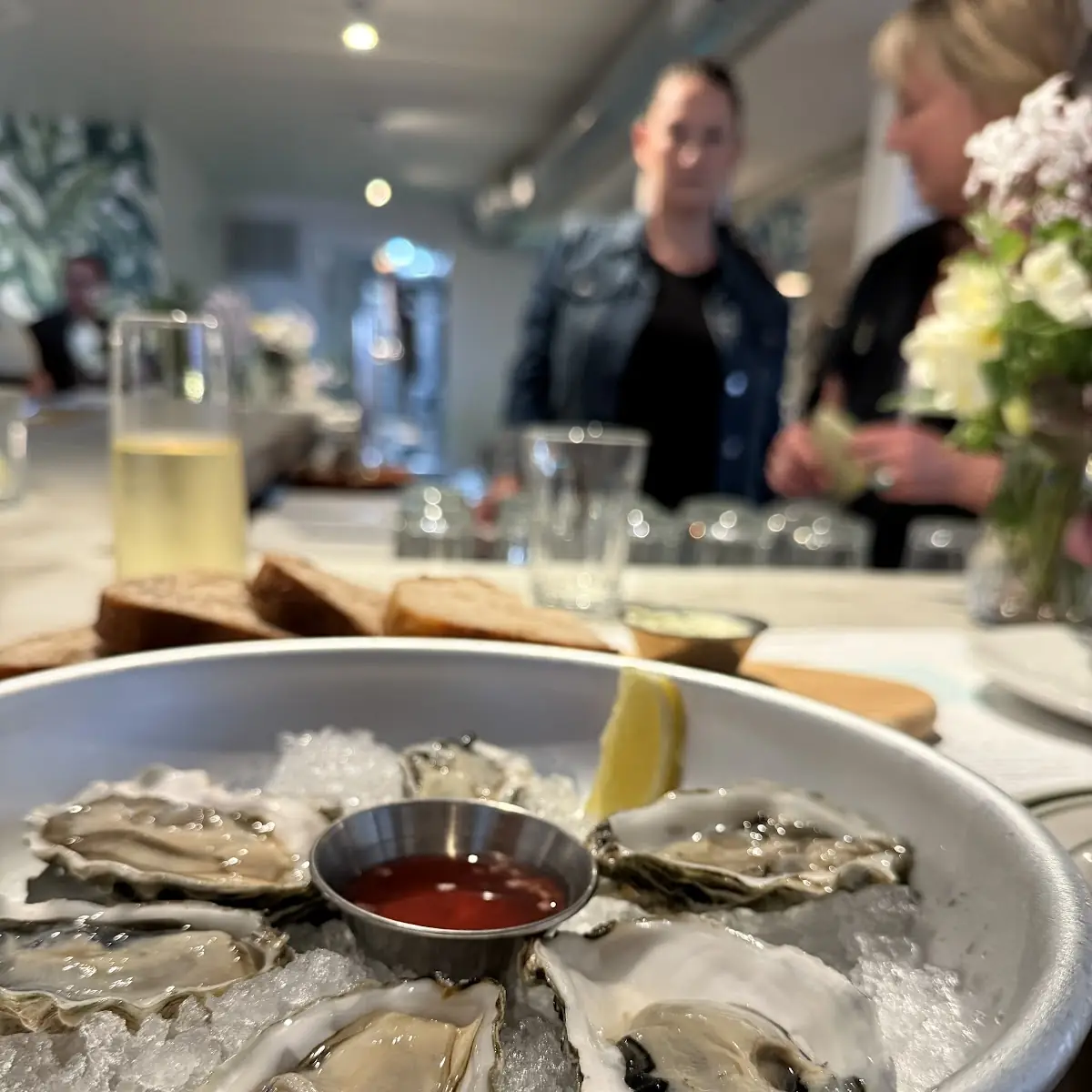 Raw Oysters with Lemon