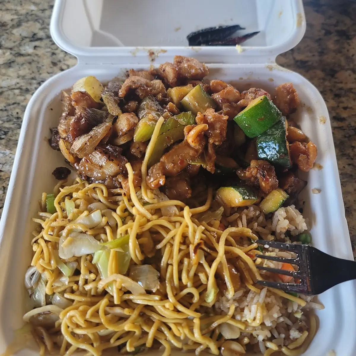 Kung Pao Chicken Chow Mein