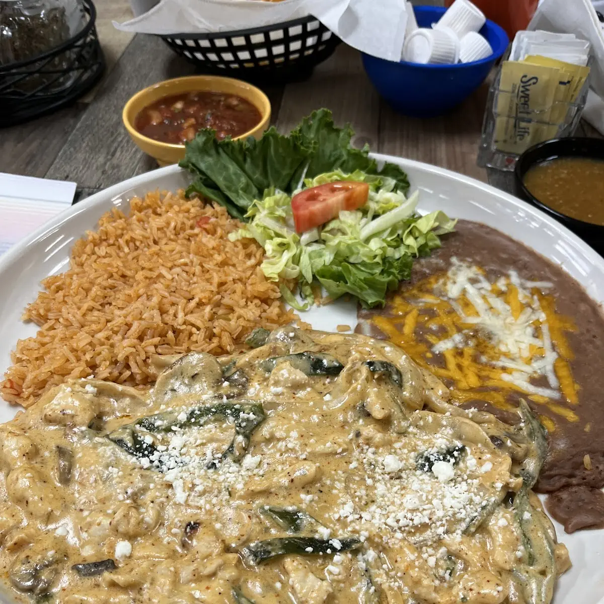 Pollo a La Crema