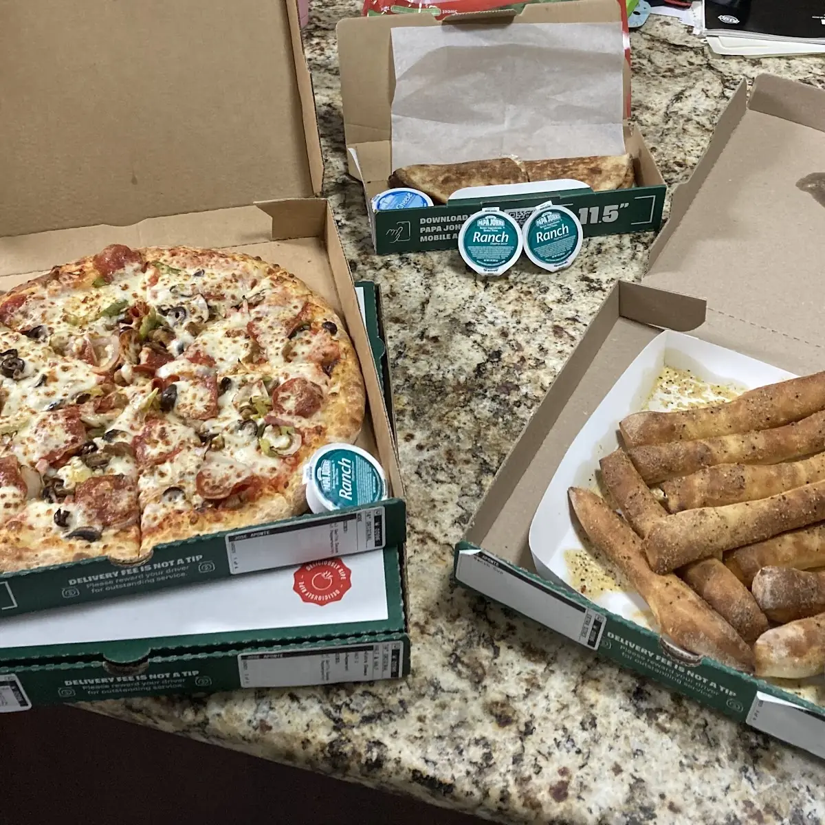 Deluxe Pizza