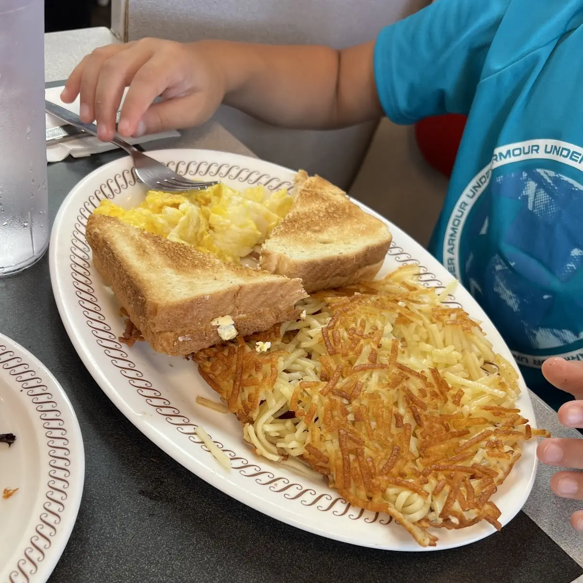 Bacon Egg Sandwich with Hashbrowns
