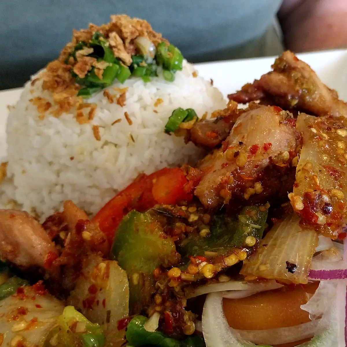 Spicy Lemon Grass Chicken Rice Plate