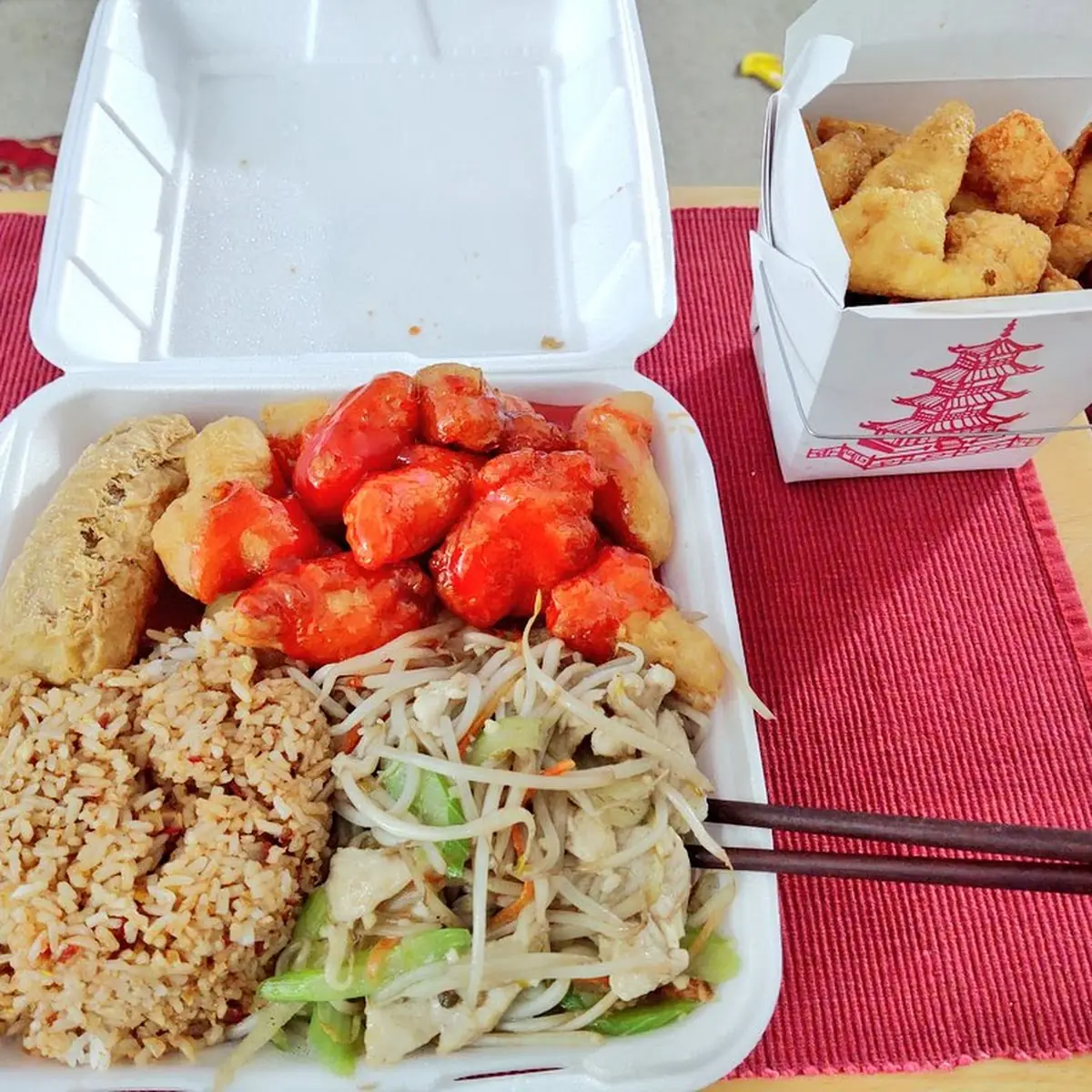 Chicken Chow Mein Combo