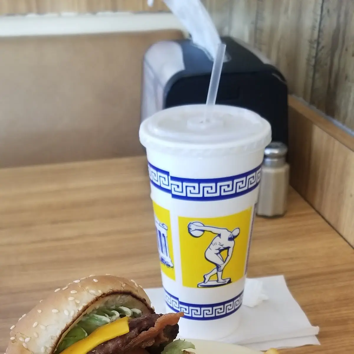 Avocado Cheese Burger Combo