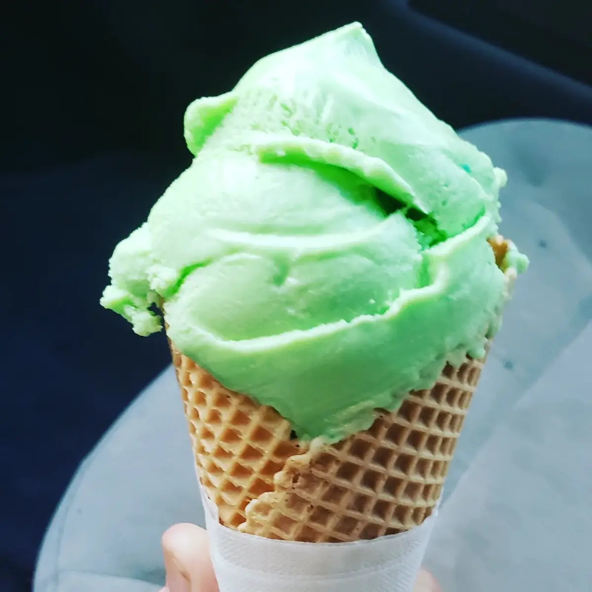 Single Dip Waffle Cone