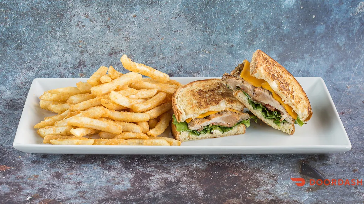 Highlights, Seasons bar and grill