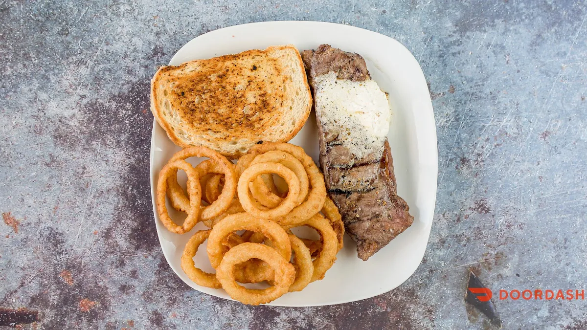 Highlights, Seasons bar and grill