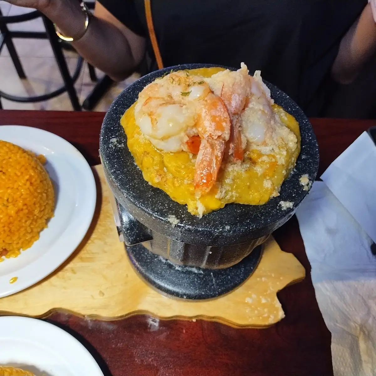 Mofongo Relleno Con Camarones