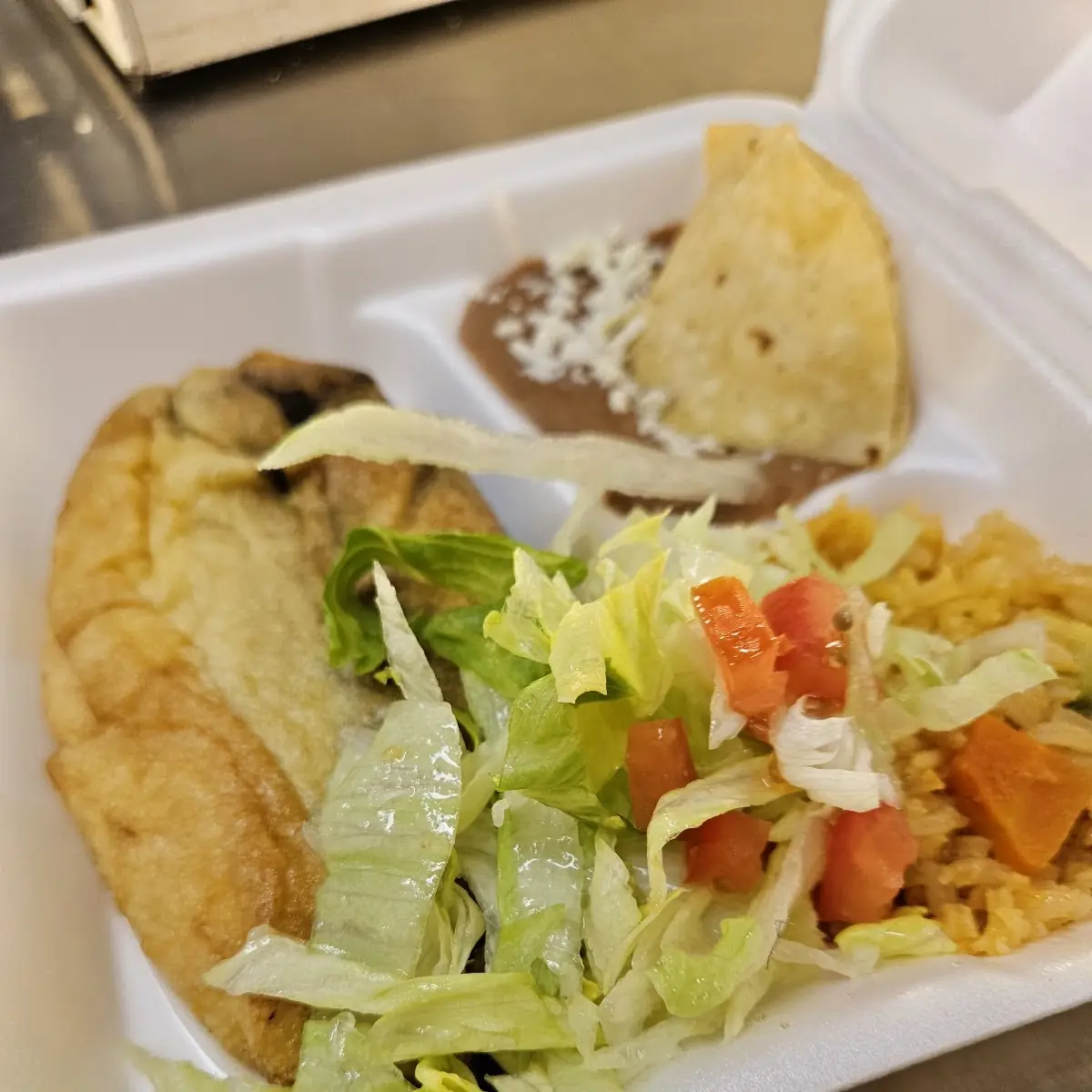 Platillo de Chile Relleno Con Queso