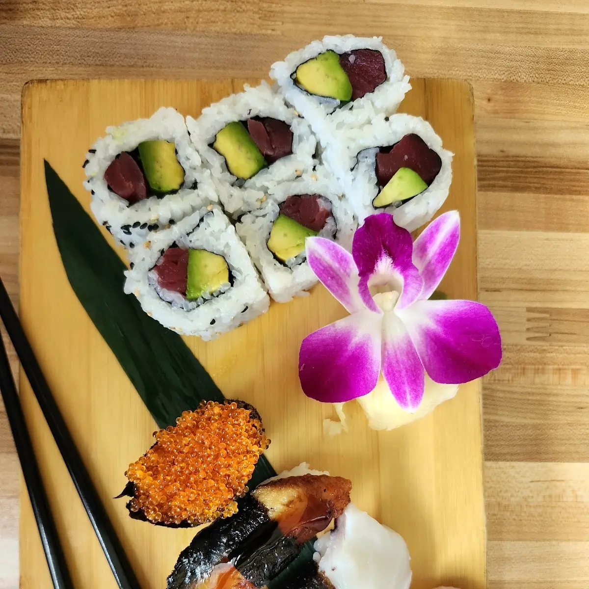 Sushi Deluxe Entree