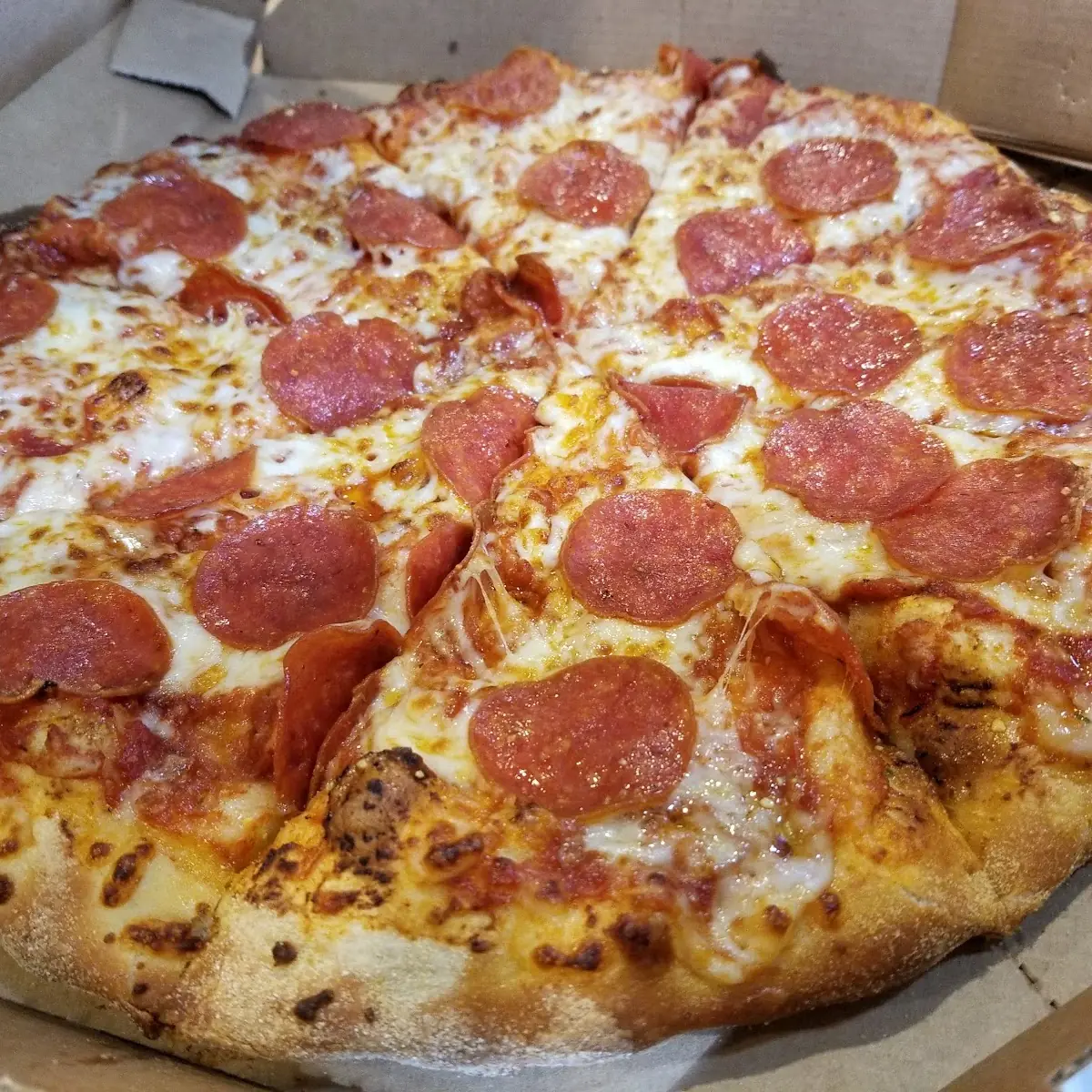 Medium Pepperoni Pizza