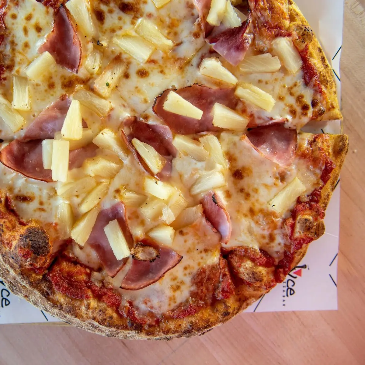 Hawaiian Pizza
