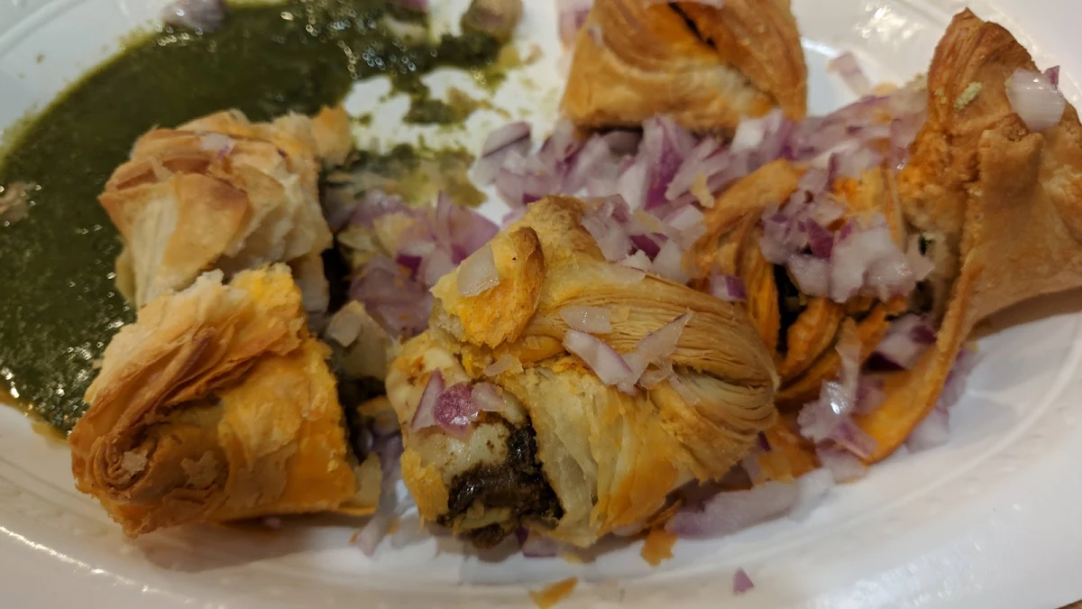 Egg Puff, CHILLI BITES