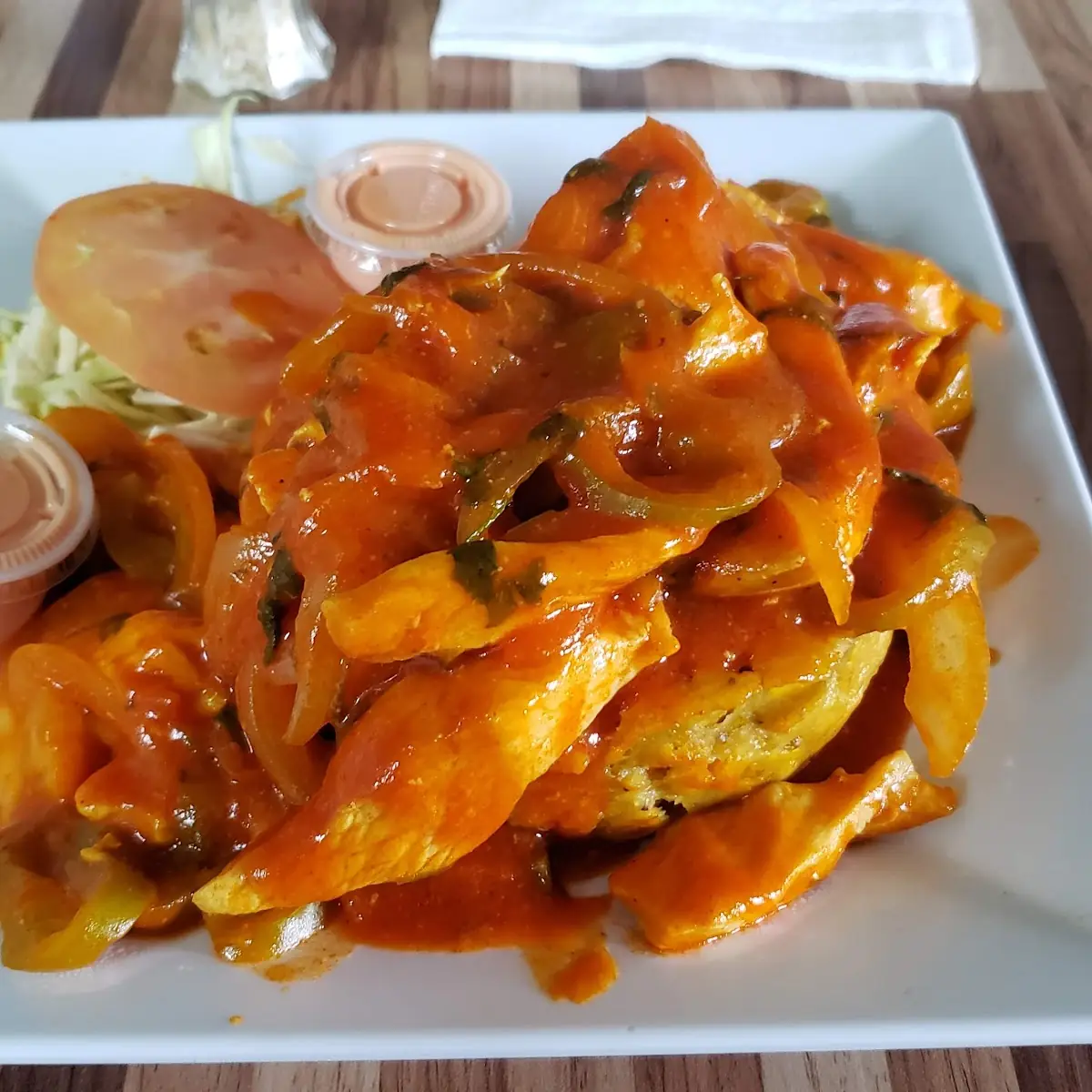 Mofongo Relleno De Pechuga De Pollo a La Criolla