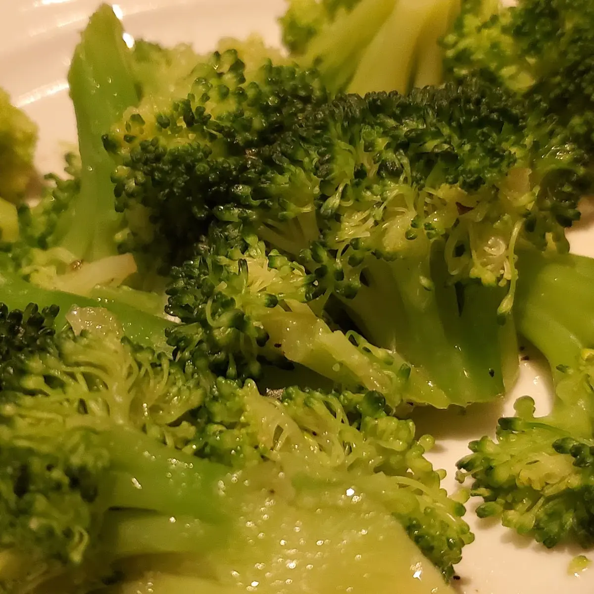 Fresh Steamed Broccoli
