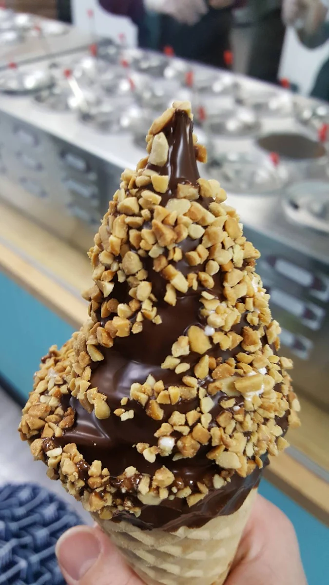 Dark Chocolate Dip and Peanuts, La Diperie Country Hills