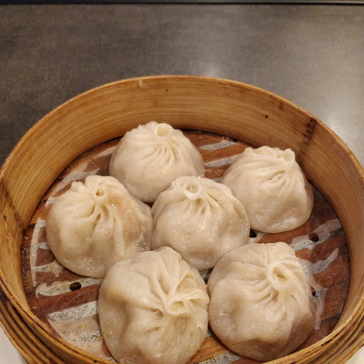 Crab Meat with Pork Soup Dumplings
