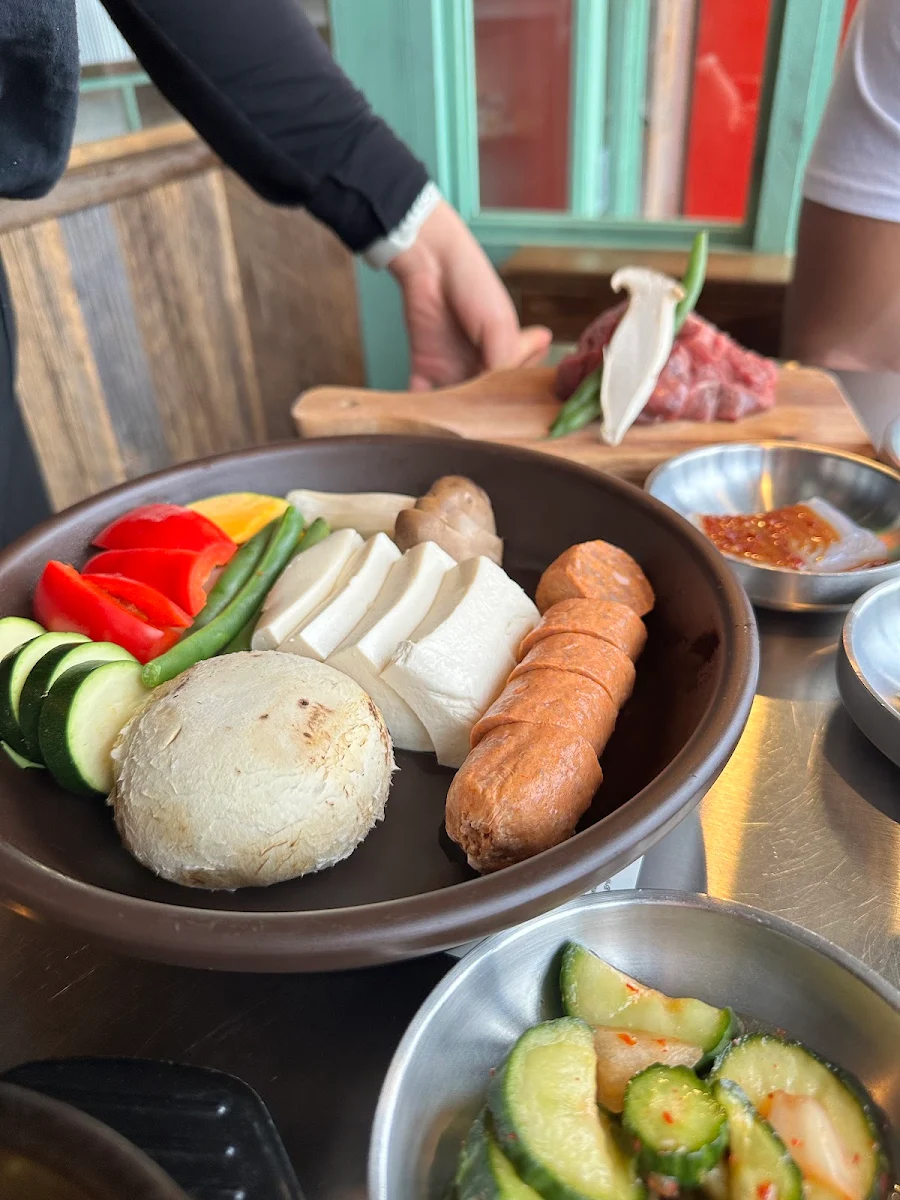 Highlights, Daldongnae Korean BBQ - Waterloo