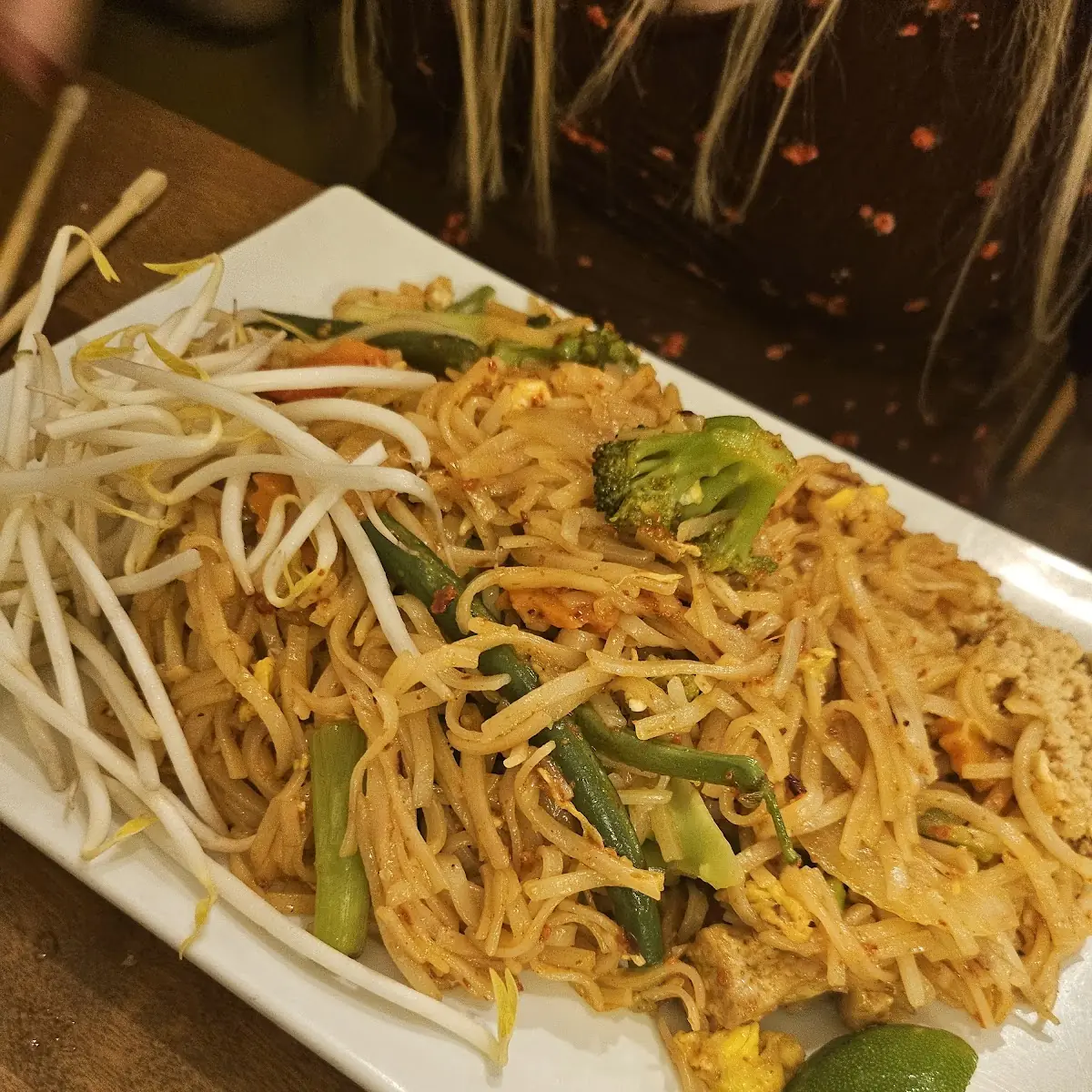 Pad Thai Right Pad See EW Left