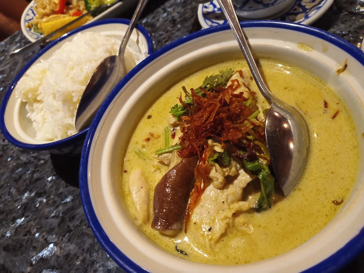 Emerald Curry Chicken