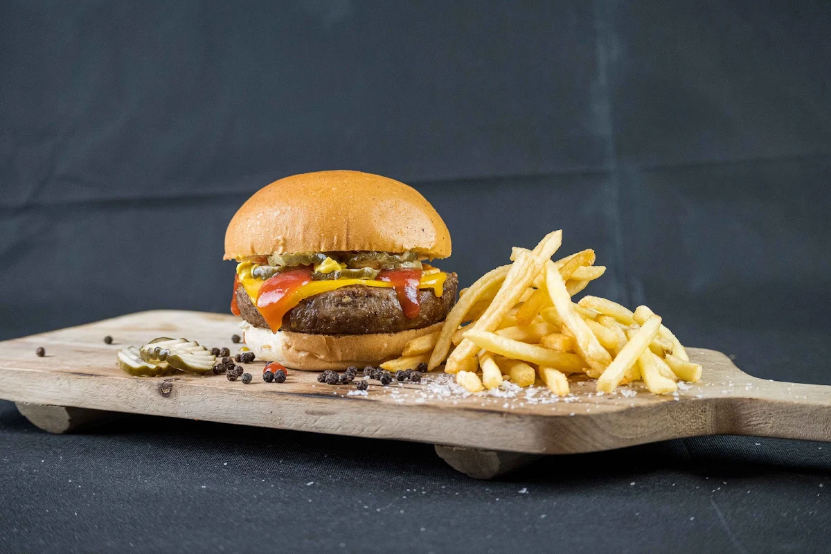 Highlights, Jerrys Burgers