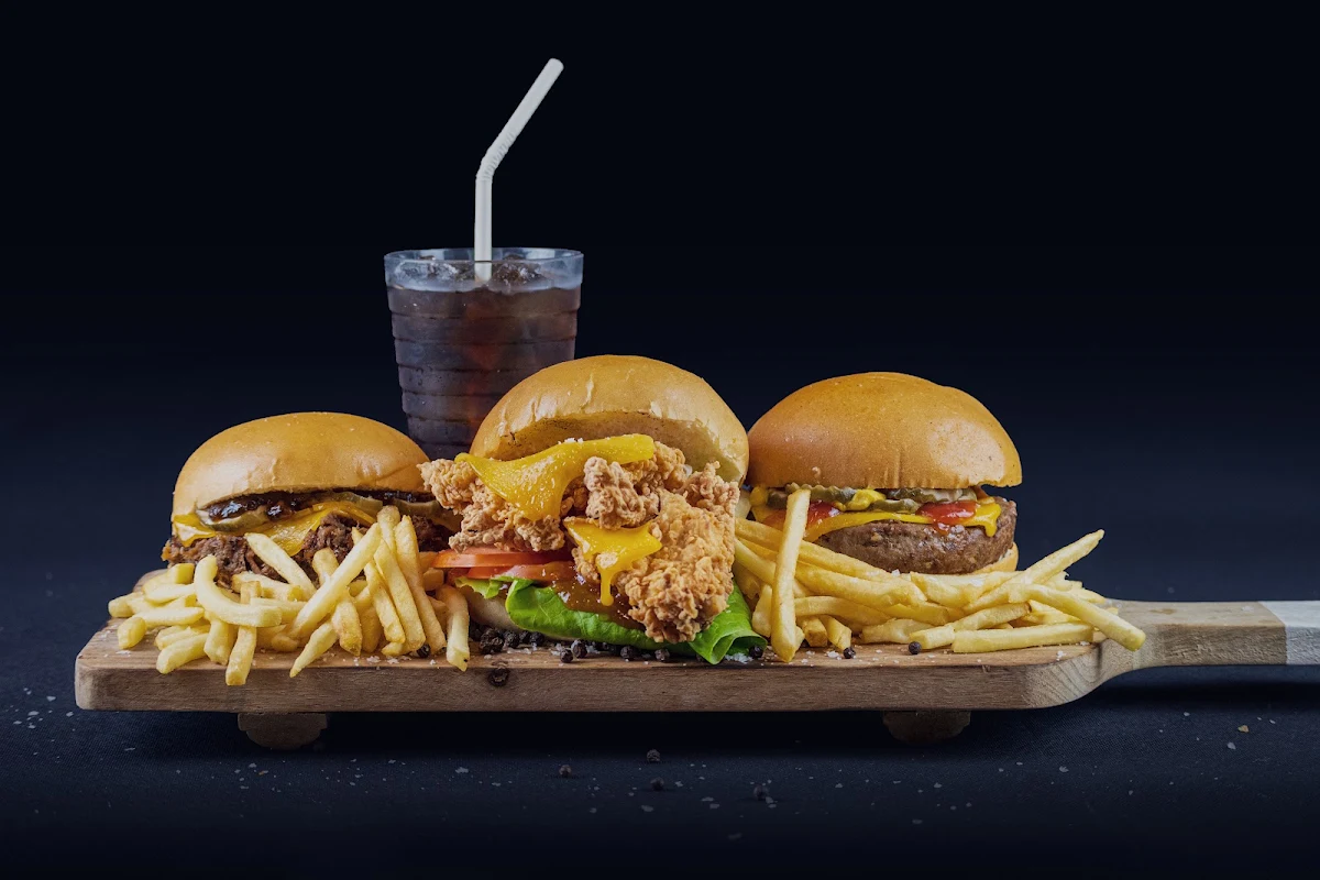 Highlights, Jerrys Burgers