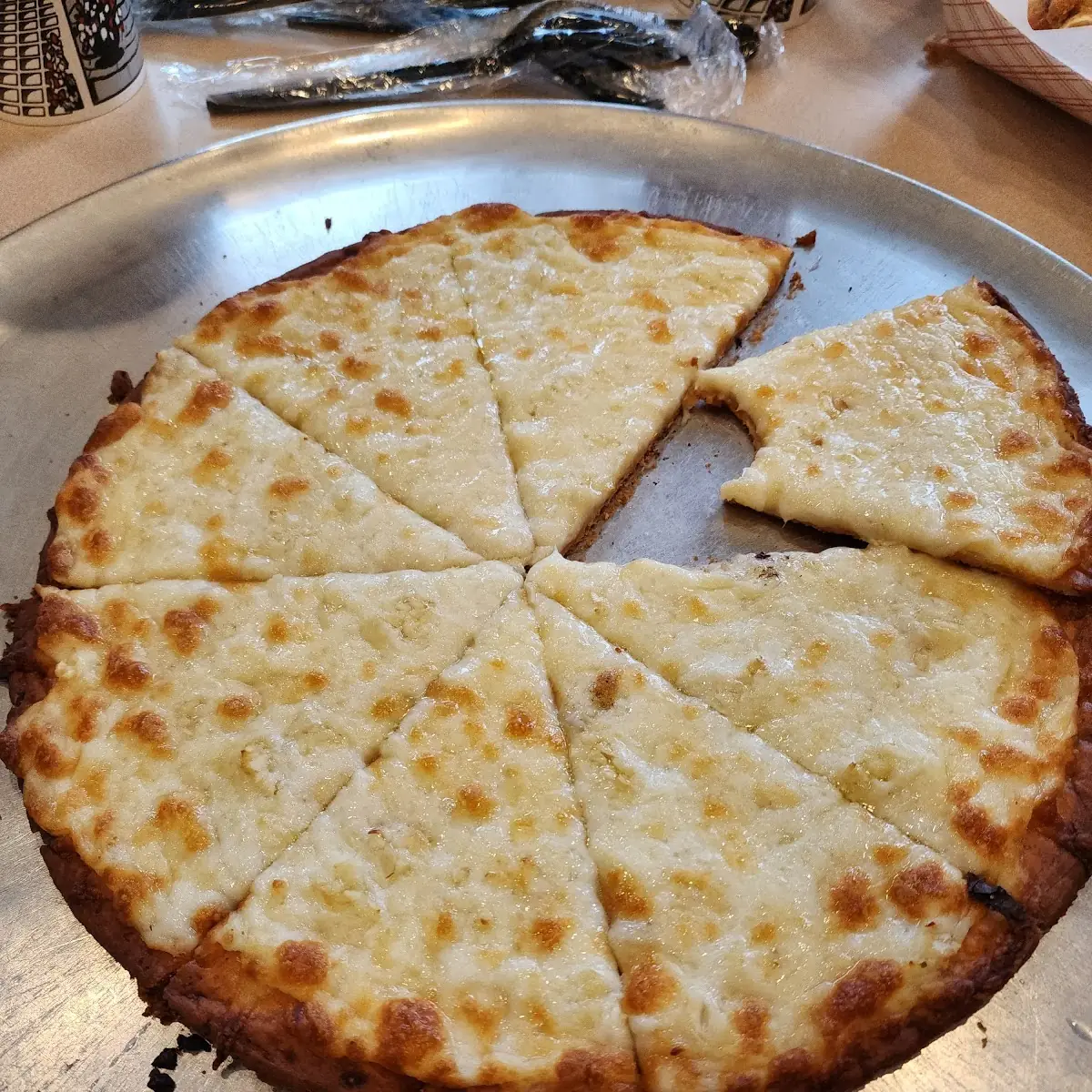 Cauliflower Crust Pizza Cheese Pizza