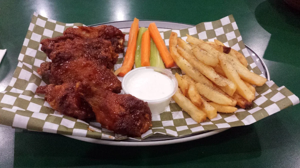 Jumbo Chicken Wings, Big Daddy's