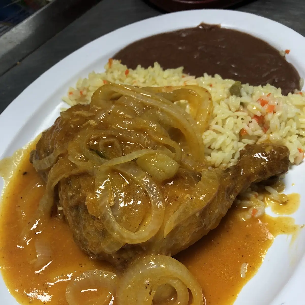 Pollo Encebollado Chicken with Onions