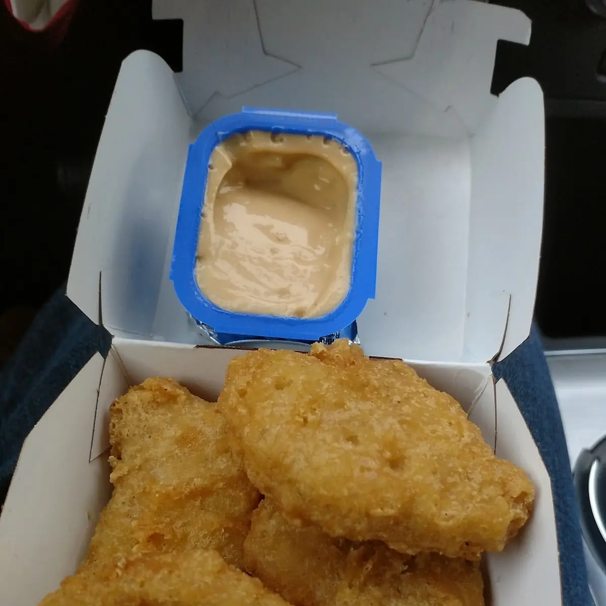 4 Piece Nugget w Big Mac Sauce