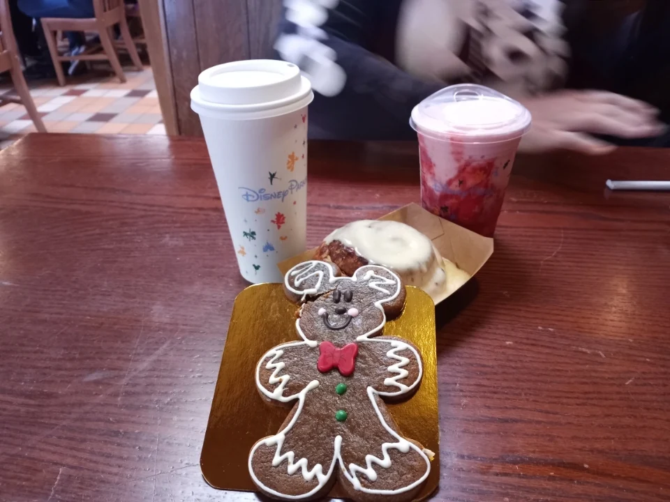 Gingerbread Mickey and Cinnamon Roll