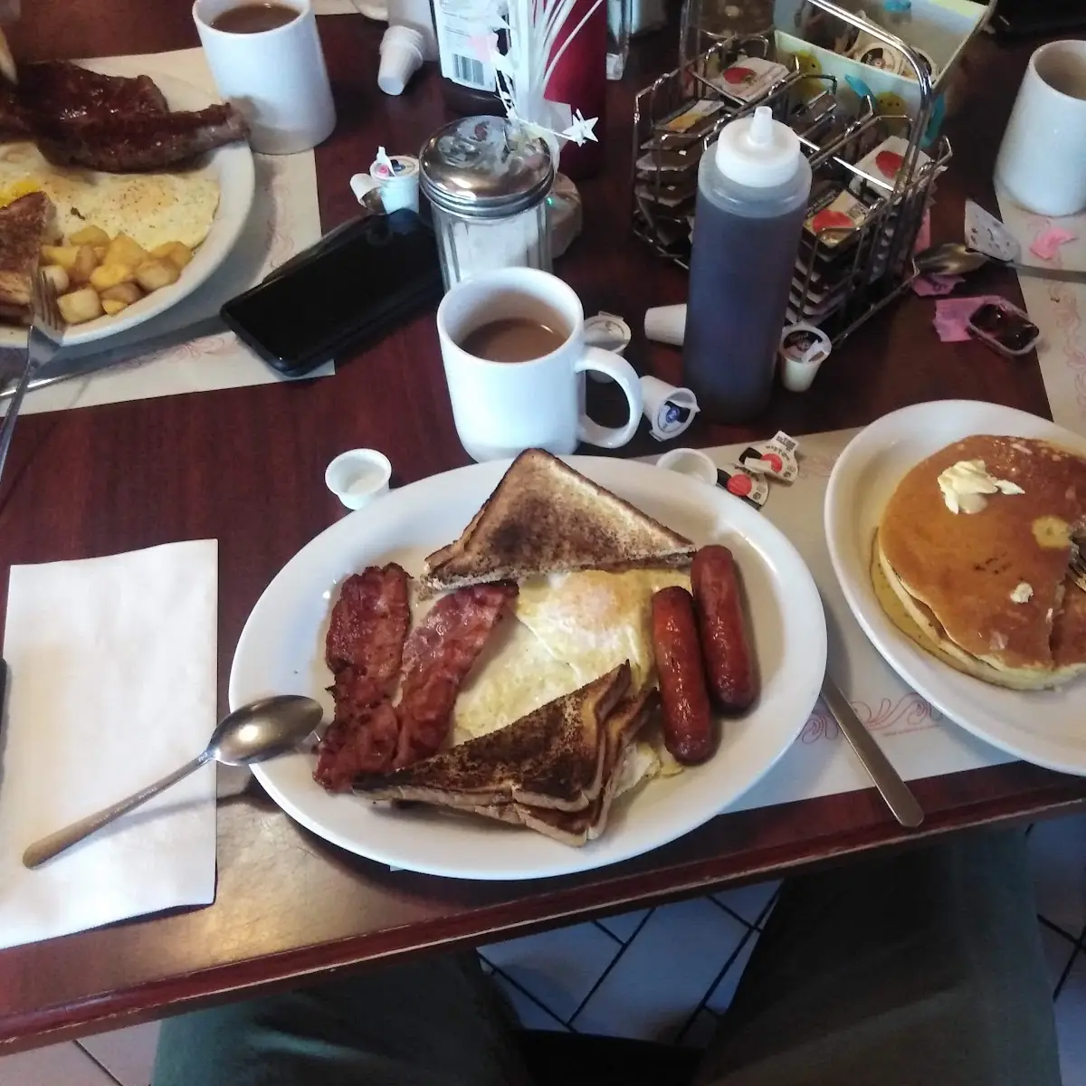 Eggs Bred and Beacon, Tincap Restaurant & Plaza