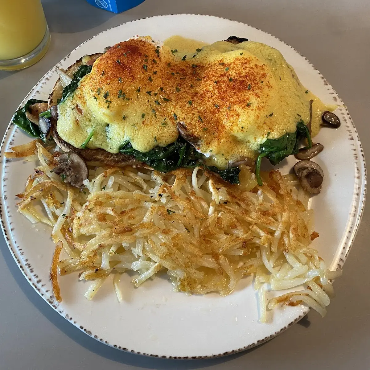 Mushroom and Spinach Eggs Benedict