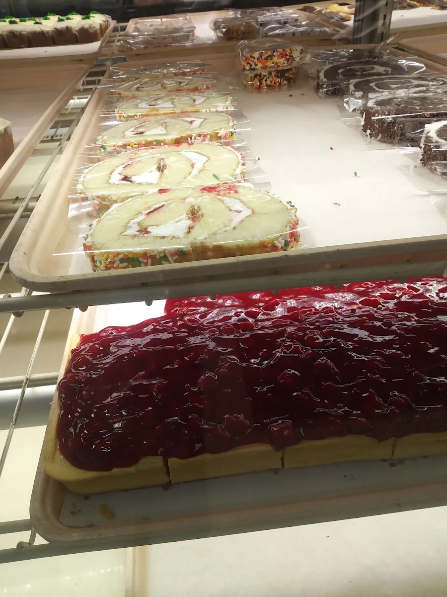 Cherry Cheesecake Slice