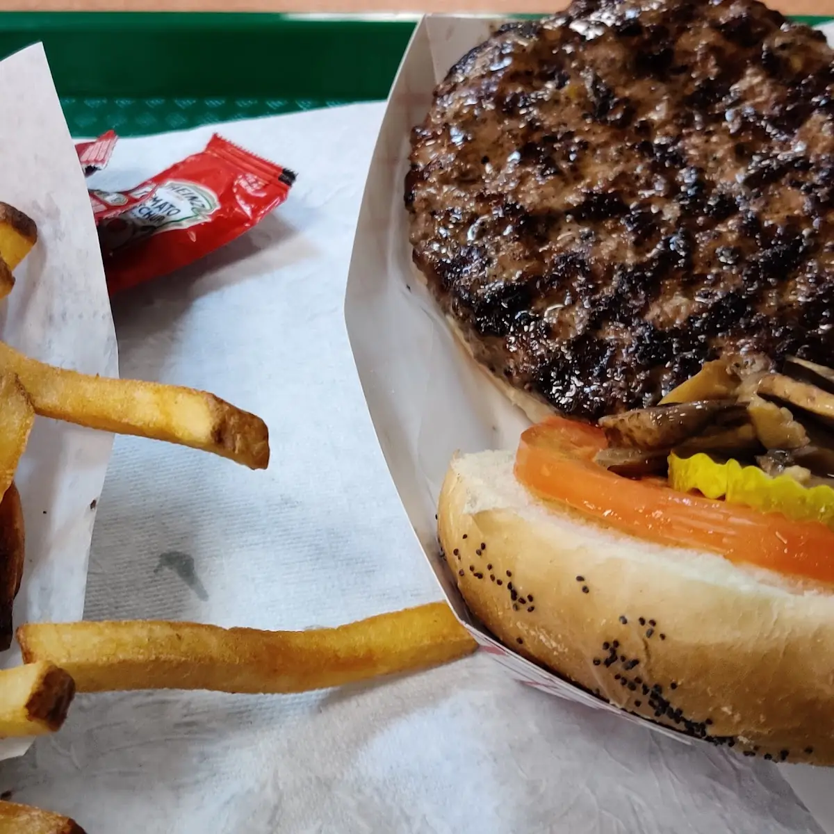 Hut Burger