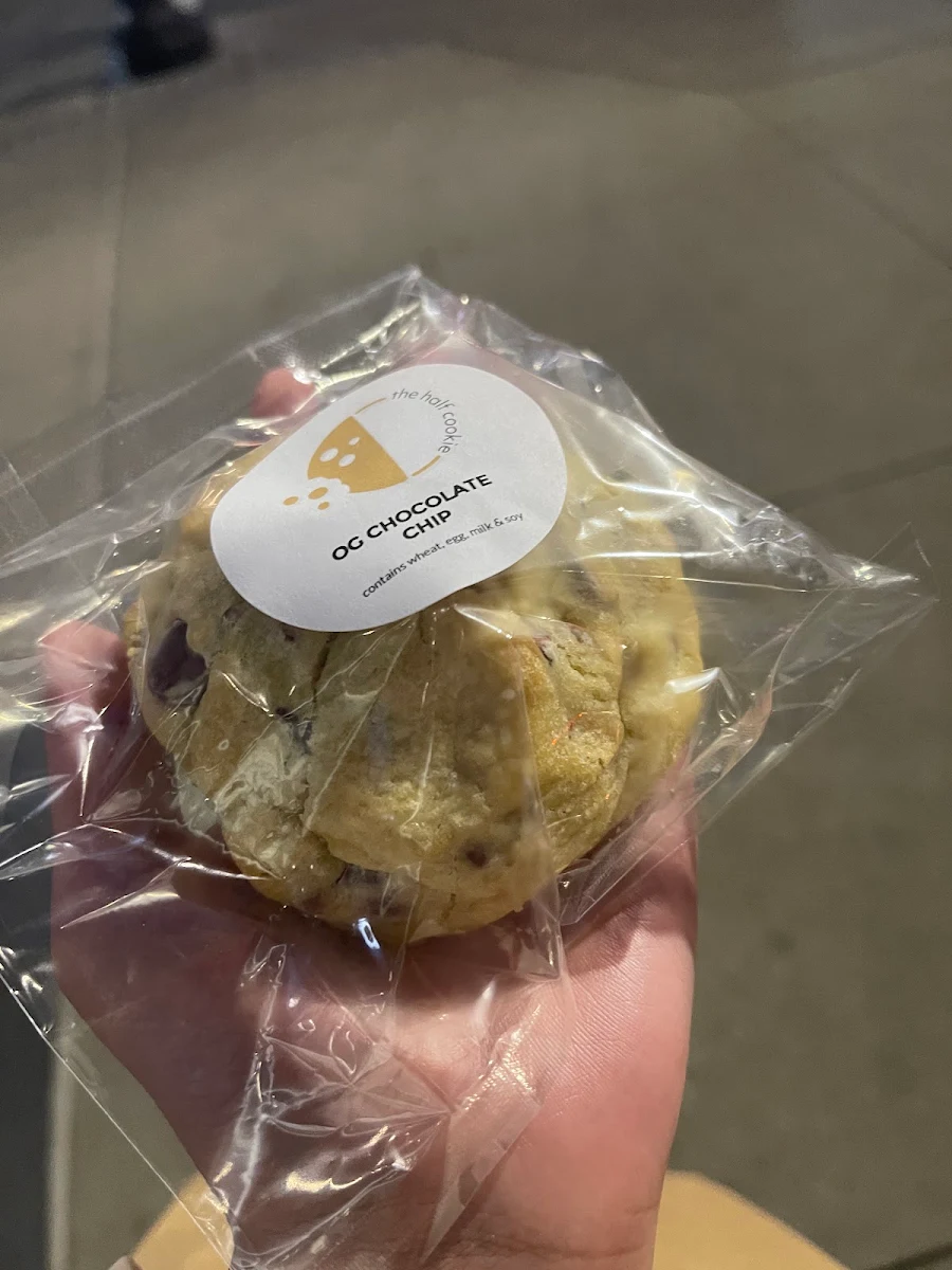 Chocolate Chip Cookie
