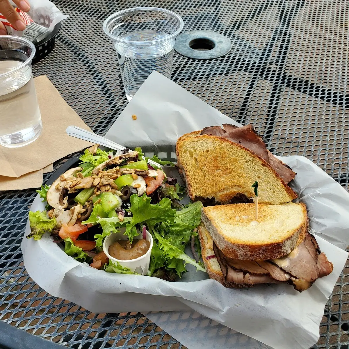 Roast Beef Sandwich & Salad Combo