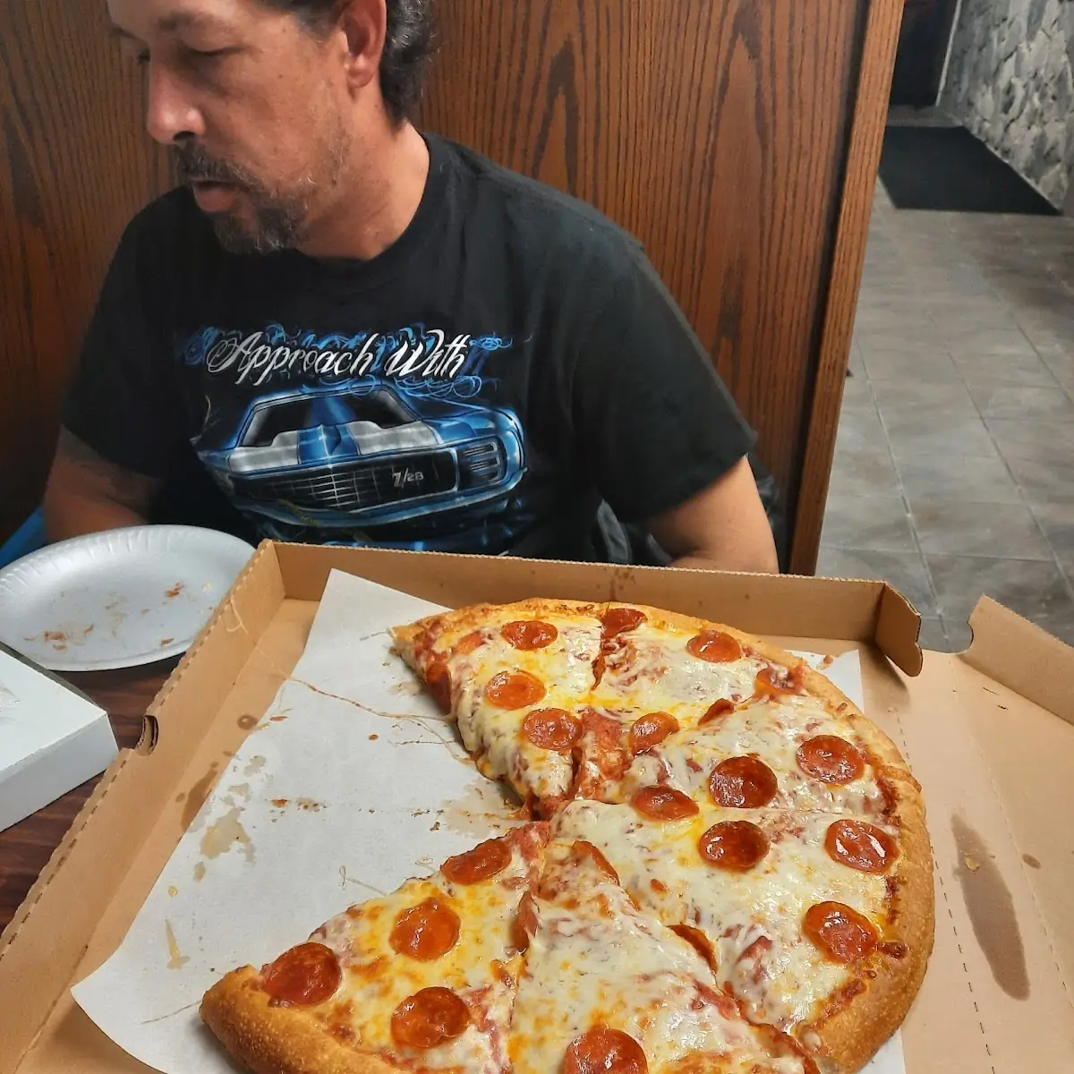 18 Pepperoni Pizza