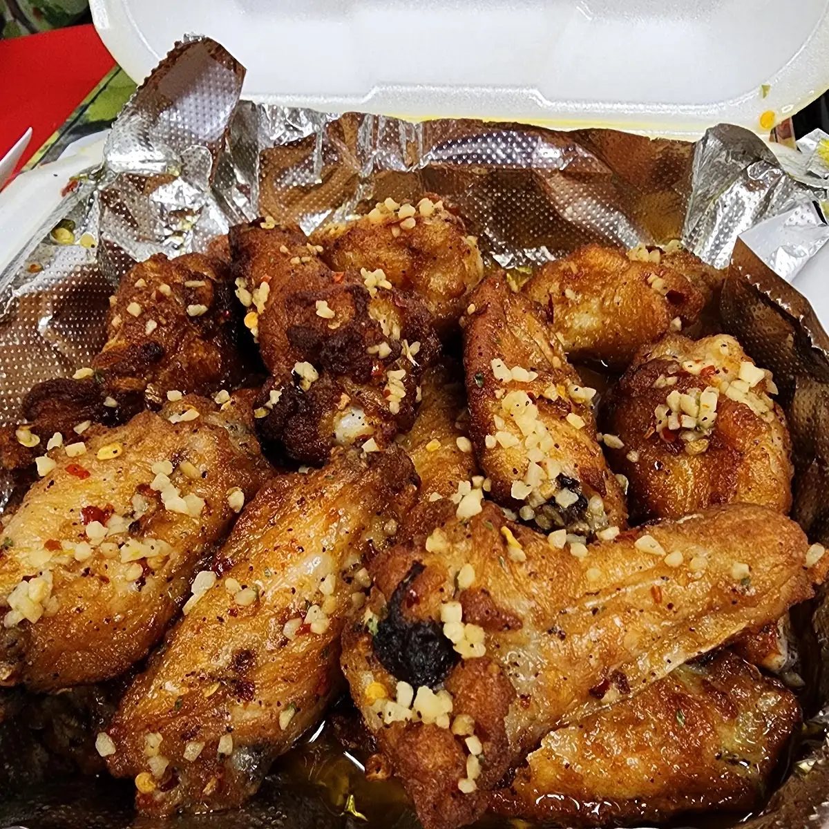 Dozen Wings Garlic Sauce