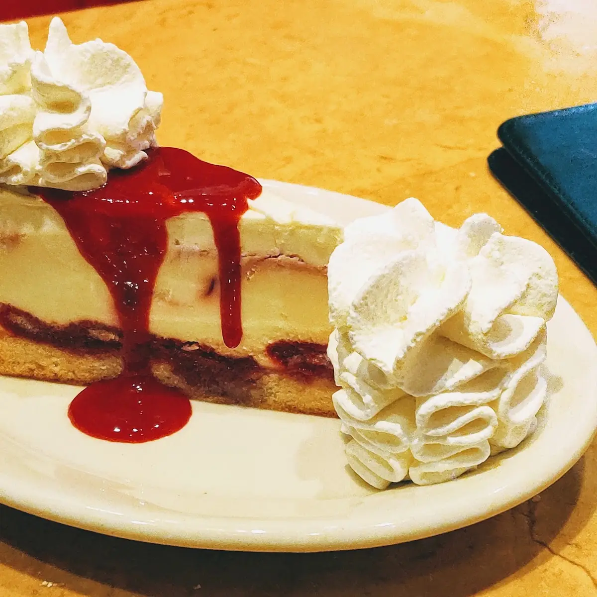 Ultimate Red Velvet Cake Cheesecake