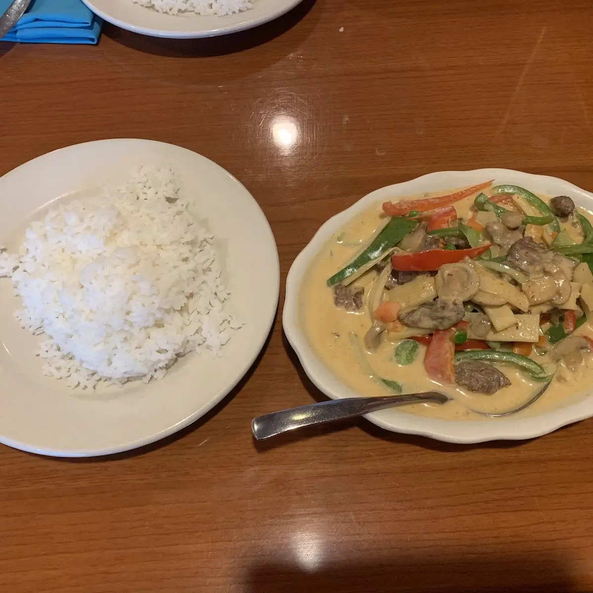 Beef Vegetable Curry with White Rice