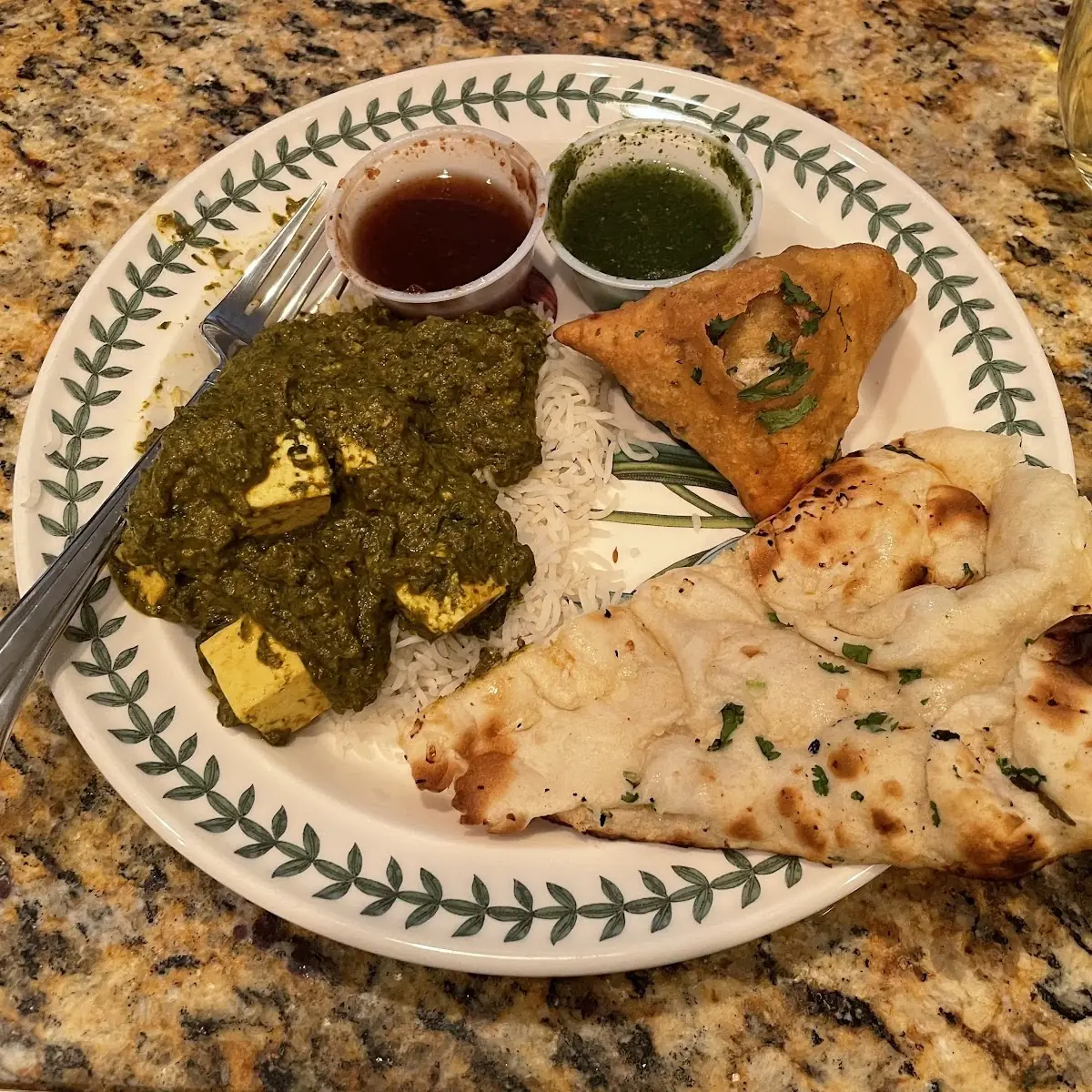 Palak Paneer Naan Samosa Plate