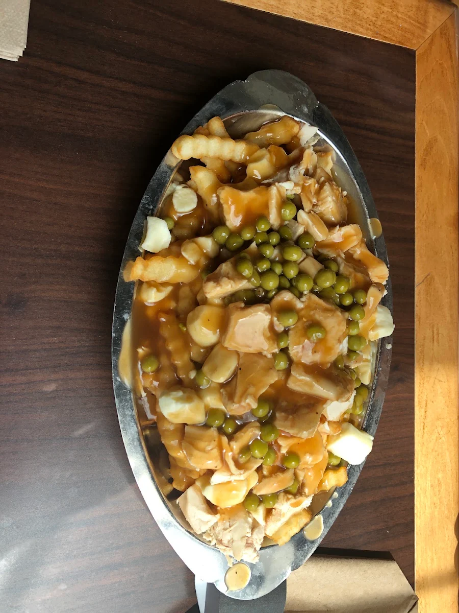 Poutine Galvaude Poutine Galvaude, Les Rôtisseries Duhamel