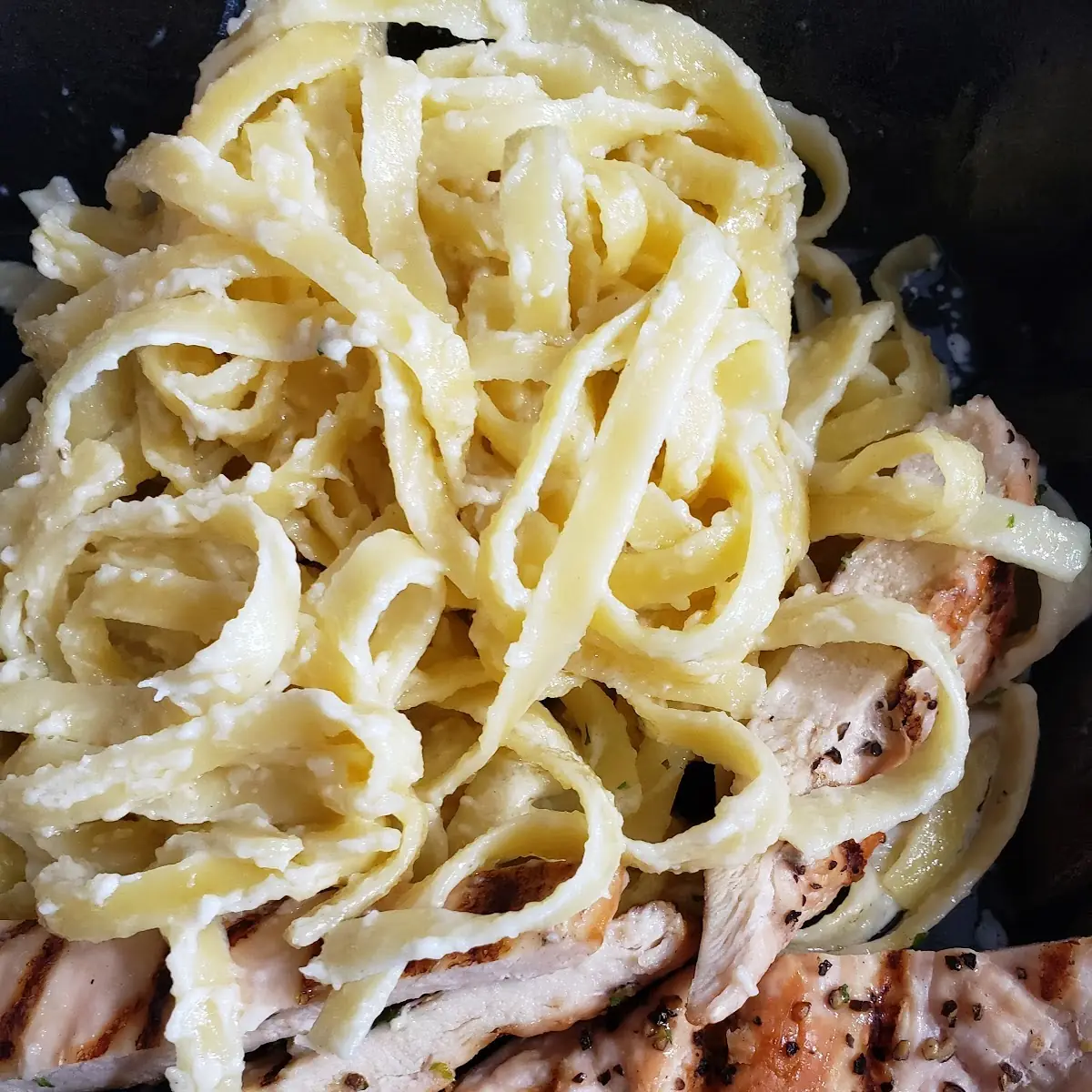 Fettuccine Alfredo with Chicken