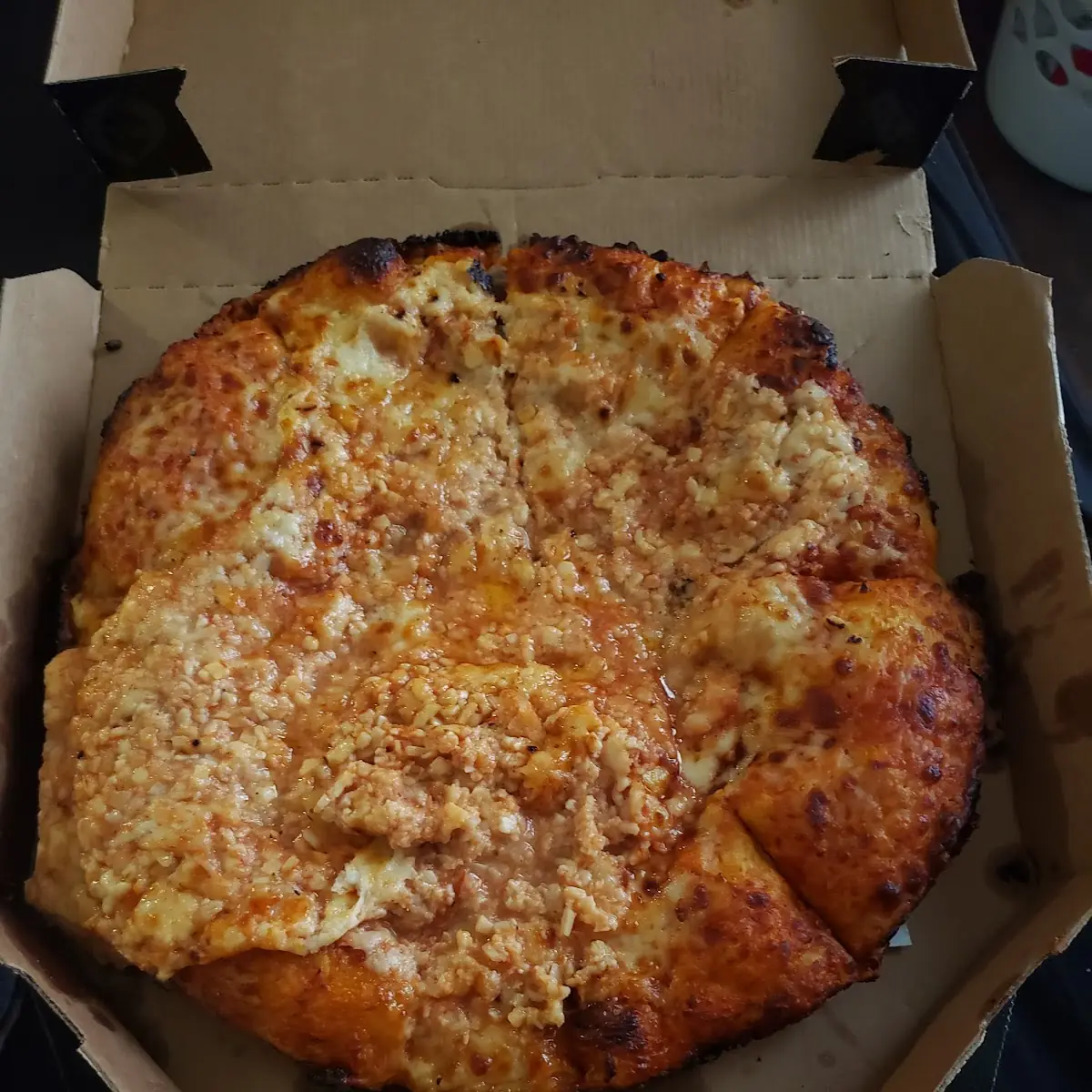 Extra Cheese and Garlic Pan Pizza