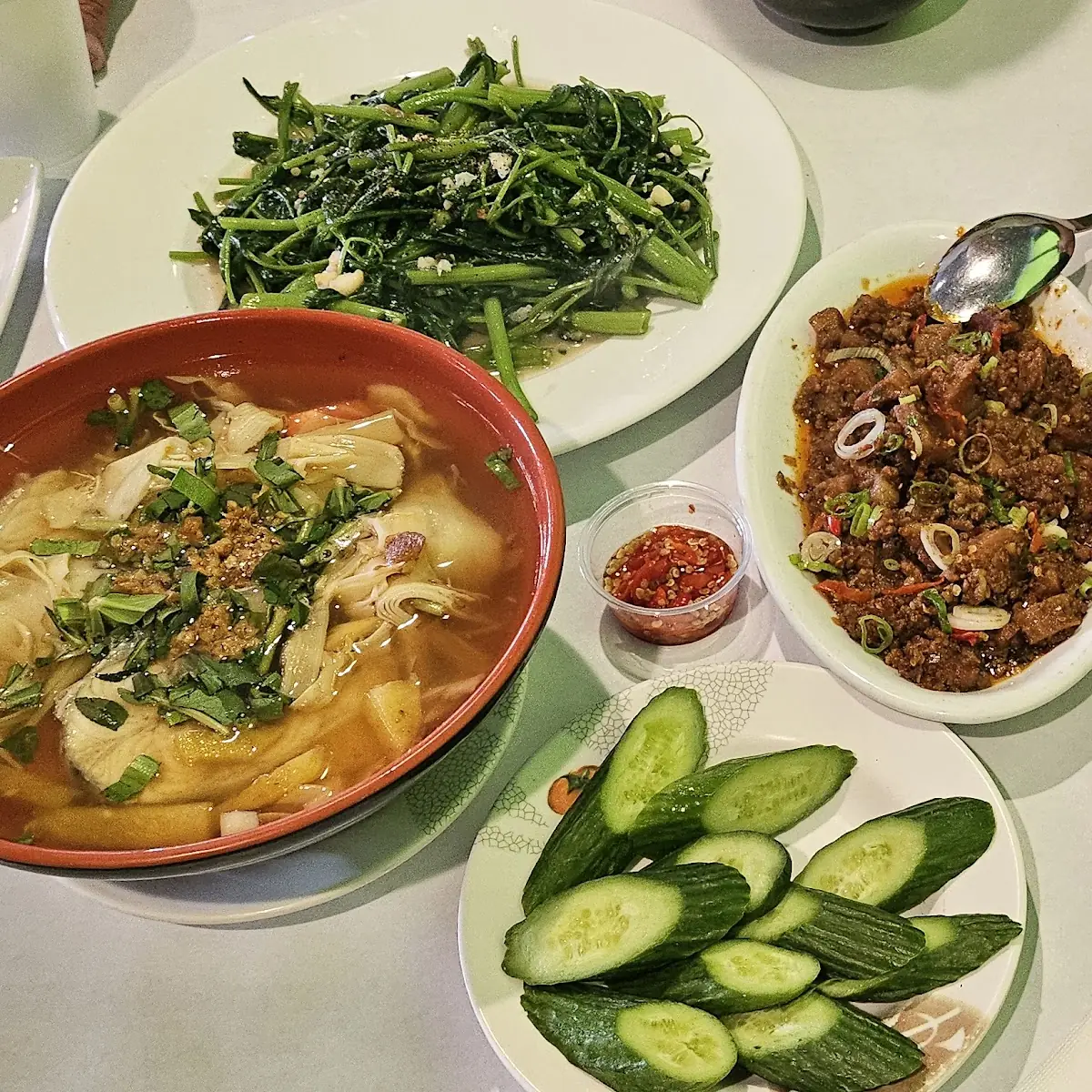 Cơm Gia Đình