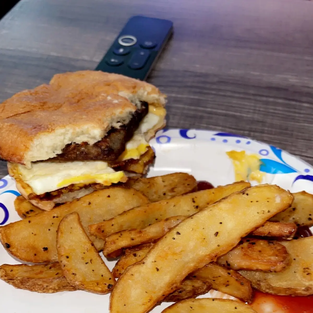 Breakfast Sandwich w Potatoes