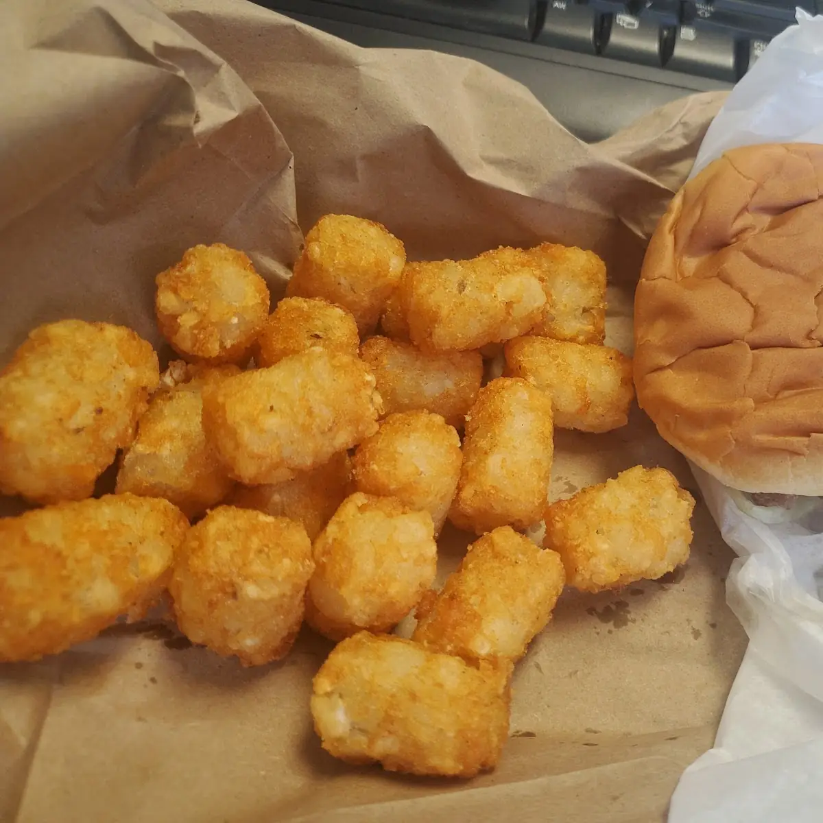Cheeseburger and Tater Tots