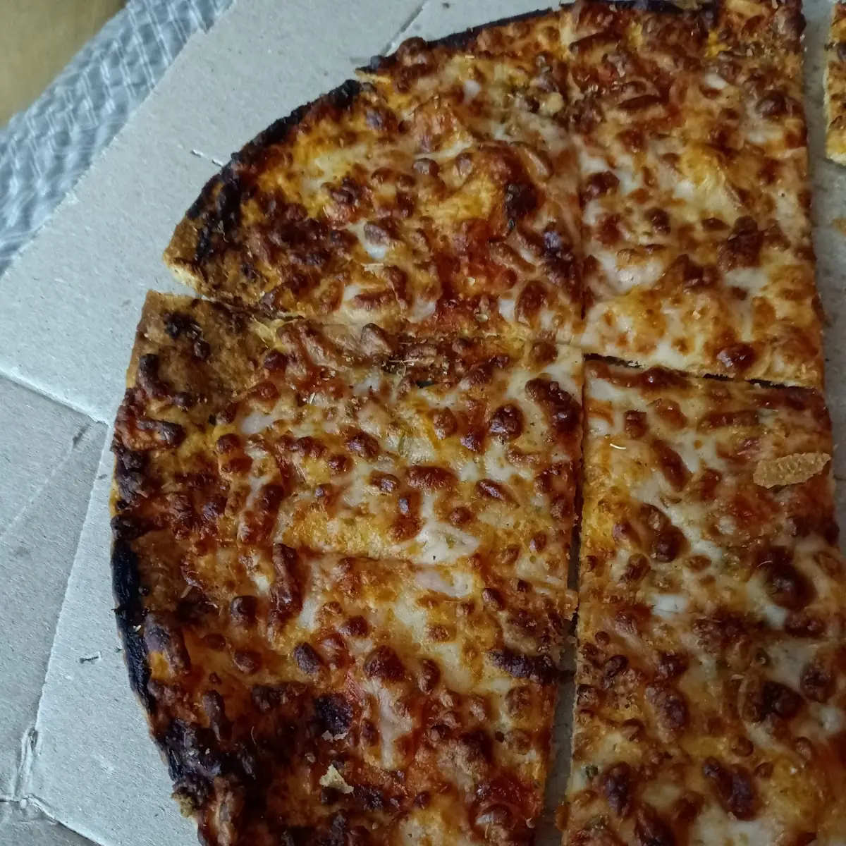 Med Pepperoni Pizza