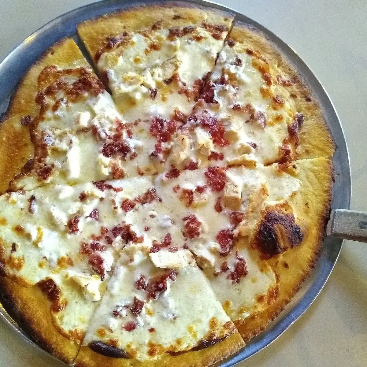 Alfredo Pizza